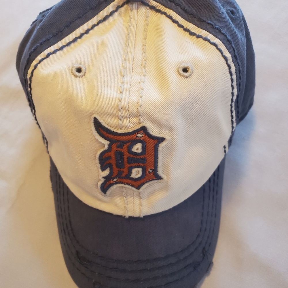 47' Twins Detroit Tigers hat
